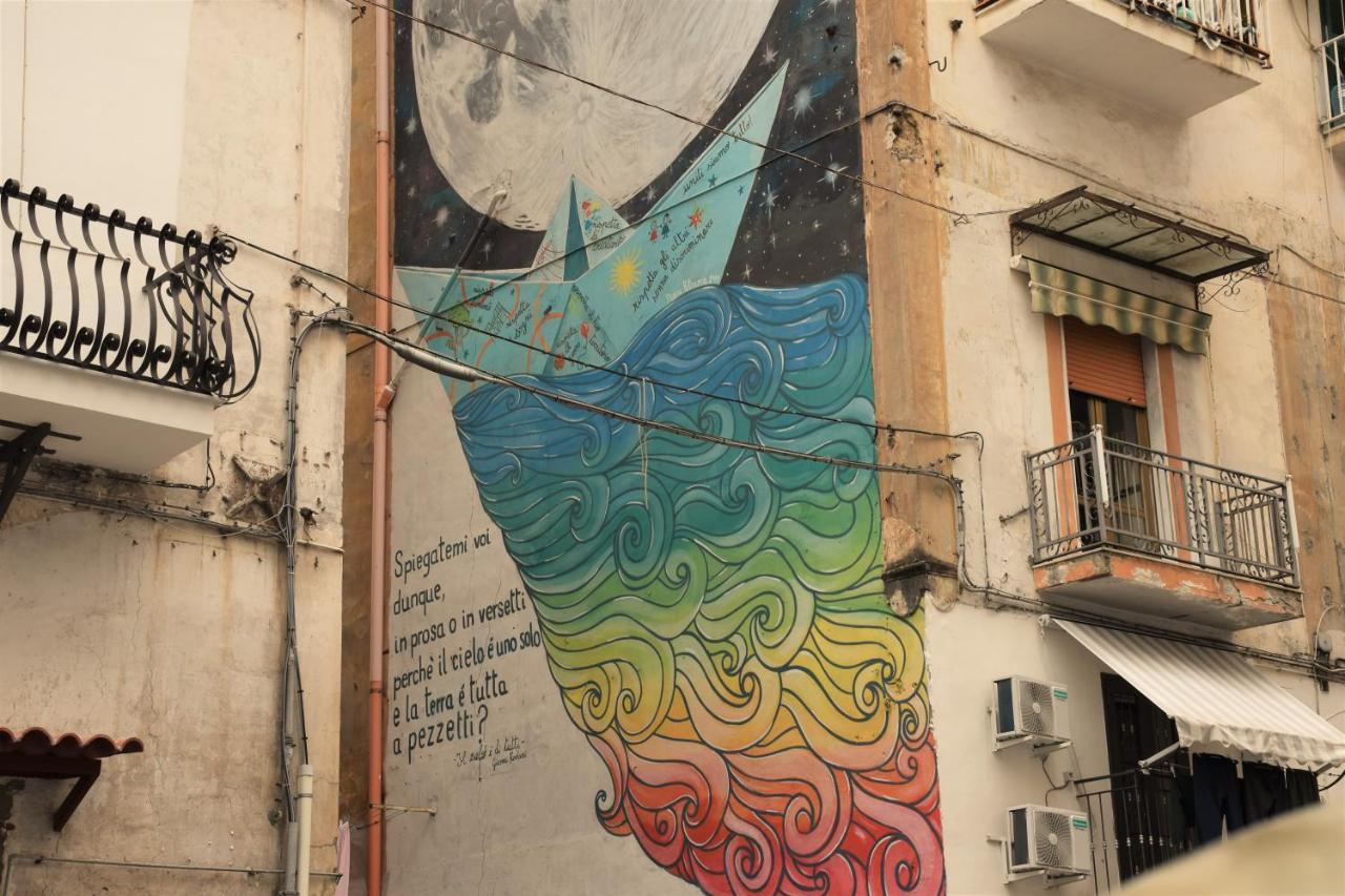 Corno Napoletano Free Parking For Small Cars Only Naples Exterior photo