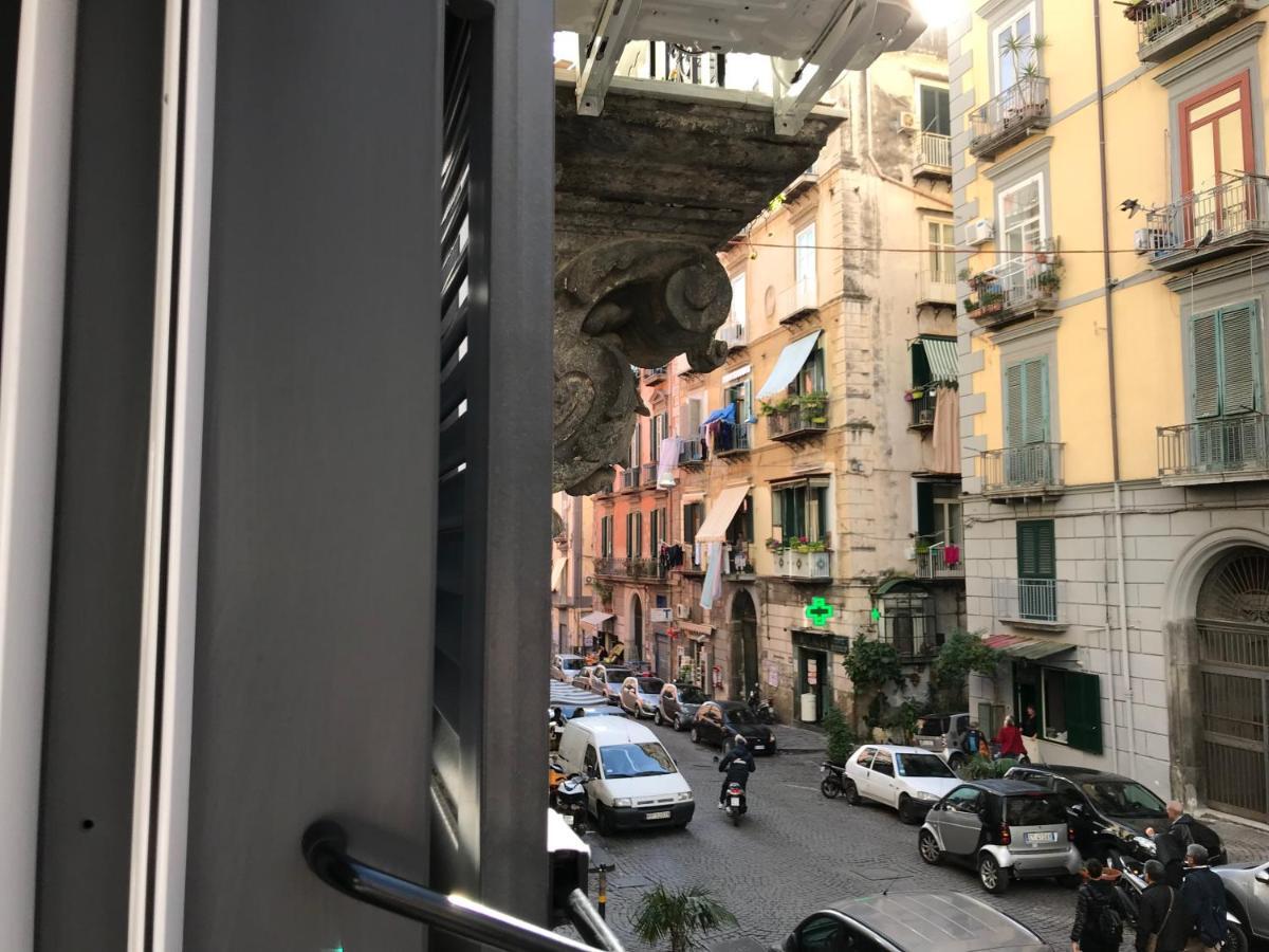 Corno Napoletano Free Parking For Small Cars Only Naples Exterior photo